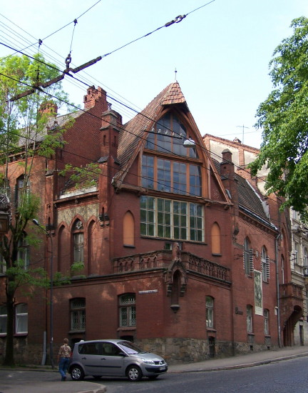 Image -- The Oleksa Novakivsky memorial museum in Lviv.