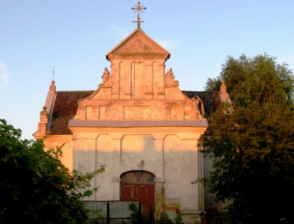 Image -- Olyka: SS. Peter and Paul Roman Catholic Church (1450).