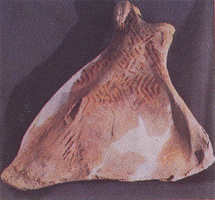 Image - Ornament: late Paleolithic zigzag ornament in red ochre on a mammoth shoulder bone (excavated in Mizyn, Chernihiv oblast).
