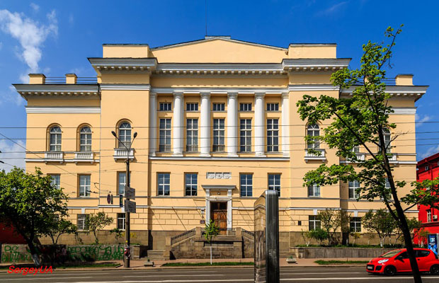 Image - Vasyl Osmak (architect): Kyiv University Humanities building.