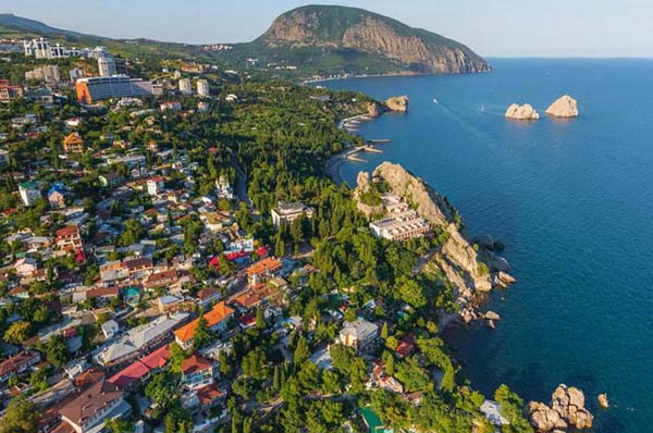 Image -- Partenit, Crimea, Ukraine (aerial view).