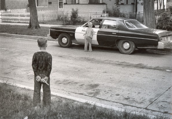 Image -- John Paskievich's photograph of North End Winnipeg (photo: courtesy of the University of Manitoba Press).