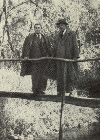 Image - Pavlo Tychyna and Oleksii Shovkunenko (Koncha Zaspa, 1951).