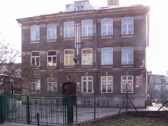Image - Peremyshl (Przemysl): Markiian Shashkevych Ukrainian elementary school.