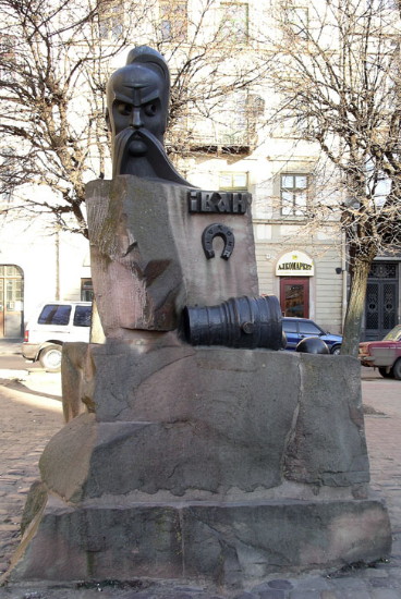 Image - A monument of Ivan Pidkova in Lviv.