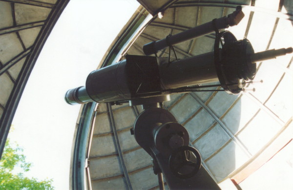 Image -- Poltava Gravimetric Observatory (telescope).