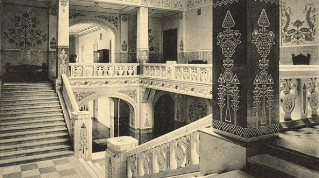 Image - Interior of the Poltava Regional Studies Museum (1910s).