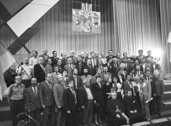 Image - Popular Movement of Ukraine (1st convention, September 1989): some delegates.