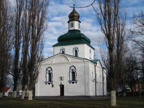 Image -- Pyriatyn: Cathedral of the Nativity of the Theotokos (1781).