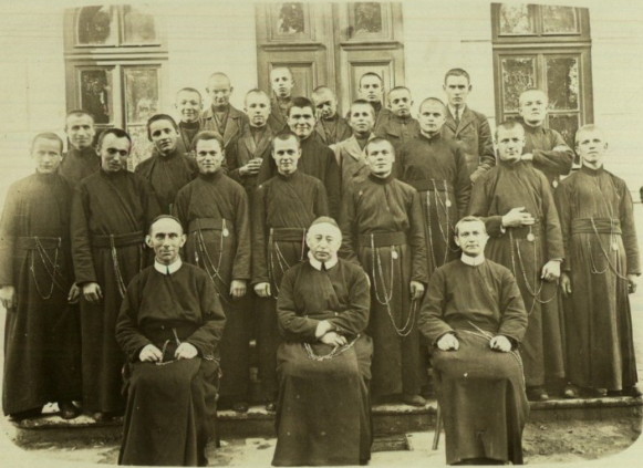 Image -- The Redemptorist Fathers in Galicia (1930s).