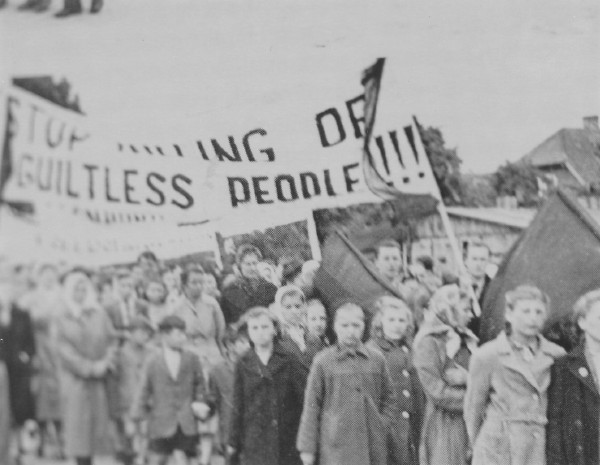Image - Ukrainians at the Regensburg DP camp protesting Allied repatriation actions (1946).