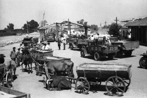 Image -- Grain requisition in Mykolaiv oblast during the Famine of 1946-47.