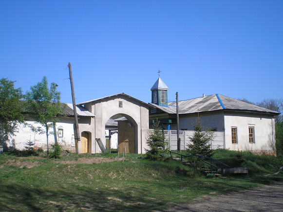 Image - Rykhly Saint Nicholas Monastery: gate (ruins).
