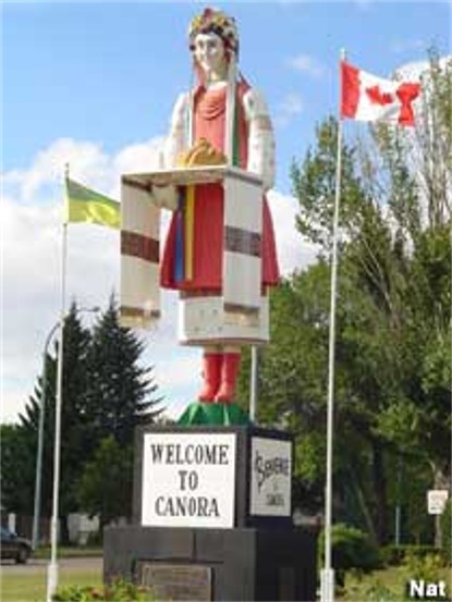 Image - A welcome statue at Canora, Saskatchewan.
