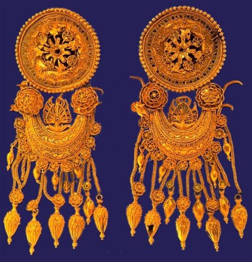Image - A Scythian gold jewelry from the Kul Oba kurhan.