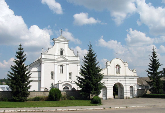 Image -- Sharhorod: Saint Florian church (1595).