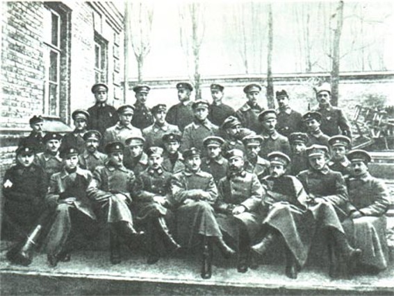 Image - The Sich Riflemen and Ukrainian Sich Riflemen officers in Kyiv in 1918.