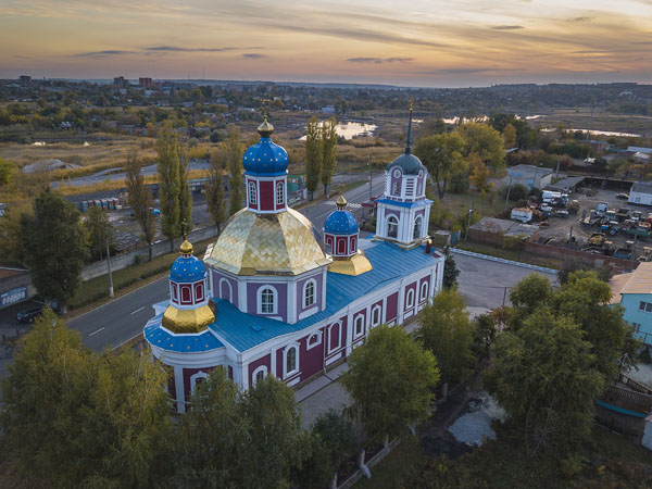 Image -- Sloviansk, Donetsk oblast: the Holy Resurrection Church (1775).