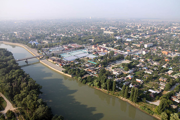 Image -- Sloviansk-na-Kubani, Krasnodar krai (panorama).