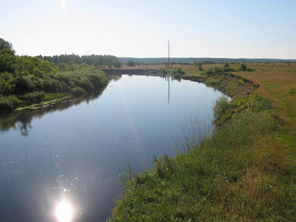 Image - The Snov River near Sedniv, Chernihiv oblast.