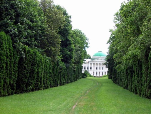 Image - The Galagan palace in the park in Sokyryntsi.