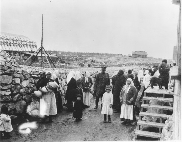 Image - Spirit Lake (Quebec, Canada) internment camp (1914).