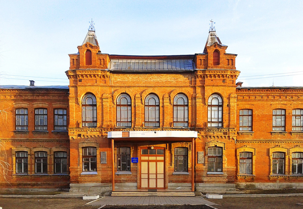 Image -- Starobilsk, Luhansk oblast: the Luhansk National University (main building).