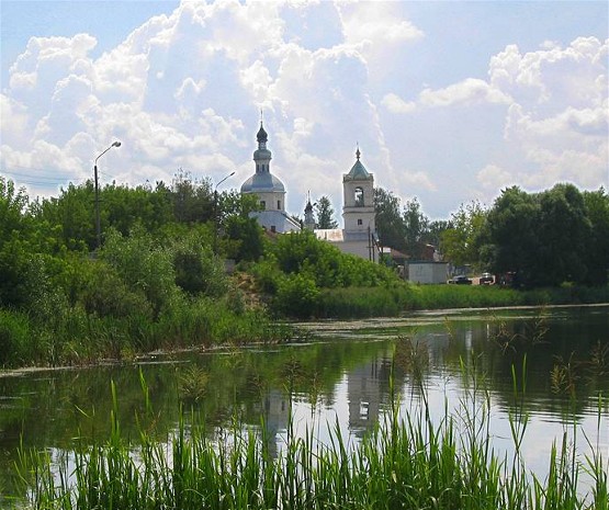 Image -- Starodub: Church of Saint John the Baptist (1770).