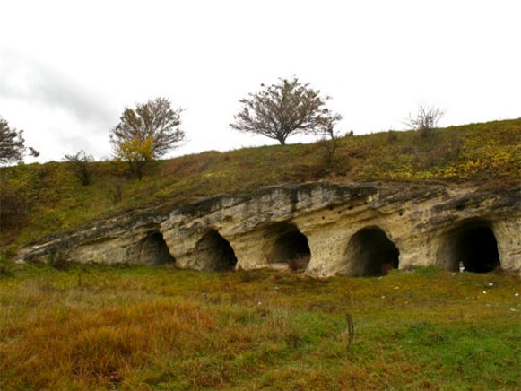 Image -- A view of the Stilsko fortified settelemnt.