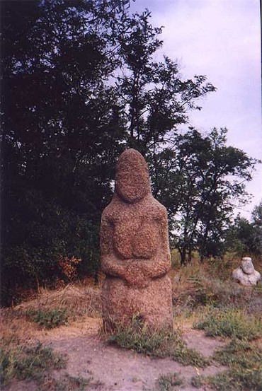 Image - A stone baba near Kamiana Mohyla.