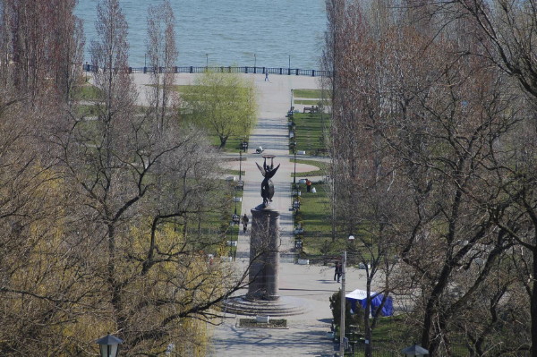 Image - Tahanrih (Tahanroh): Pushkin Embankment.