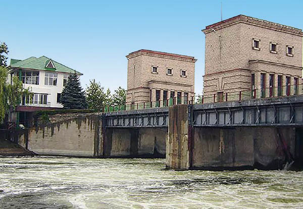 Image - Tavriisk, Kherson oblast: North Crimean Canal (main management building)