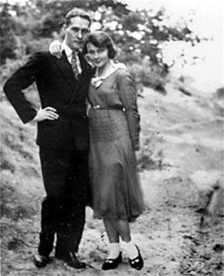 Image -- Olena Teliha and Mykhailo teliha (1933).