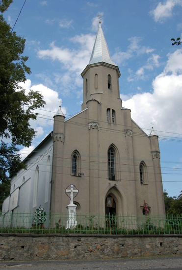 Image -- Tiachiv: Dormition Greek Catholic Church (1852).