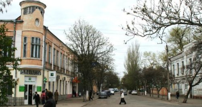Image -- Tokmak (city center).