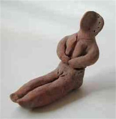 Image - Trypilian culture: female figurine.