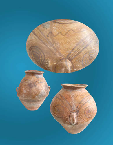 Image -- Trypillia culture: anthropomorphic pottery (PLATAR collection).