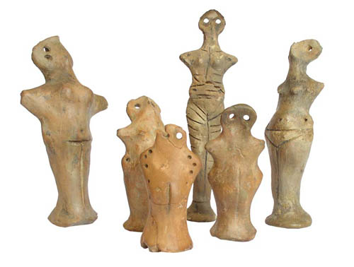 Image -- Trypillia culture: female figurines.