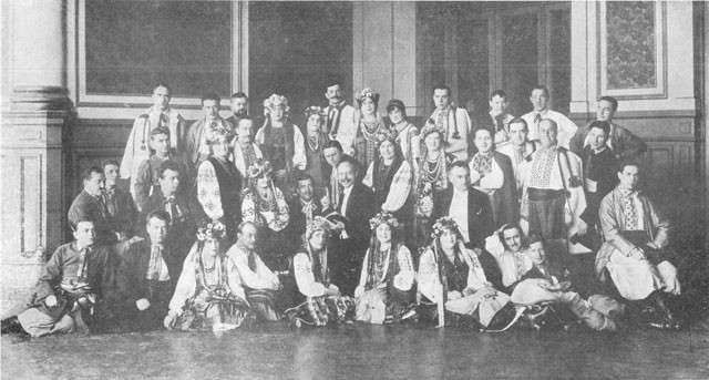 Image -- The Ukrainian National Choir (Argentina June 1923).