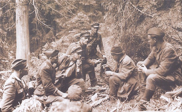 Image - UPA insurgents from the Kosiv region (photo from Litopys Ukrains'koi Povstans'koi Armii).