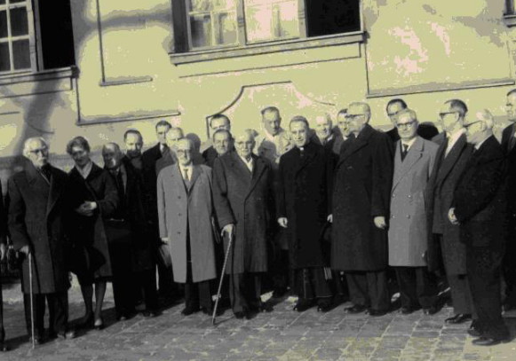 Image - Ukrainian Free University professors in Munich (1960).