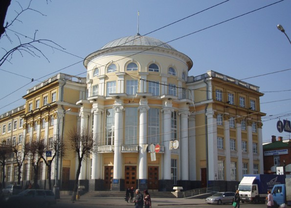 Image -- Vinnytsia: the Oblast State Administration building.