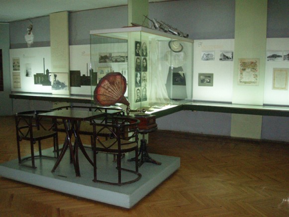 Image - An exposition in the Vinnytsia Regional Studies Museum.