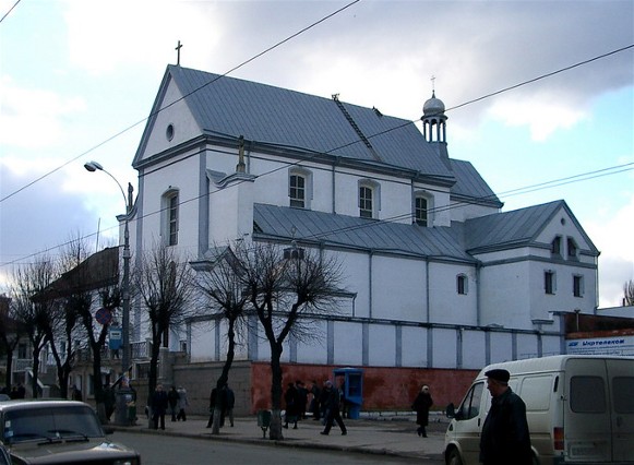 Image -- Vinnytsia: Saint Mary of the Angels Church of the Capucin order (1745).