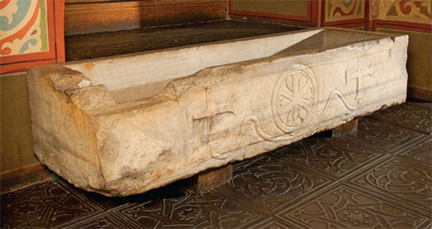 Image - Volodymyr Monomakh's sarcophagus in Saint Sophia Cathedral in Kyiv.