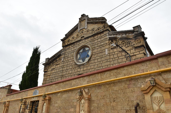 Image - Yevpatoriia: Yehiia Kapai (Artisan) Synagogue.