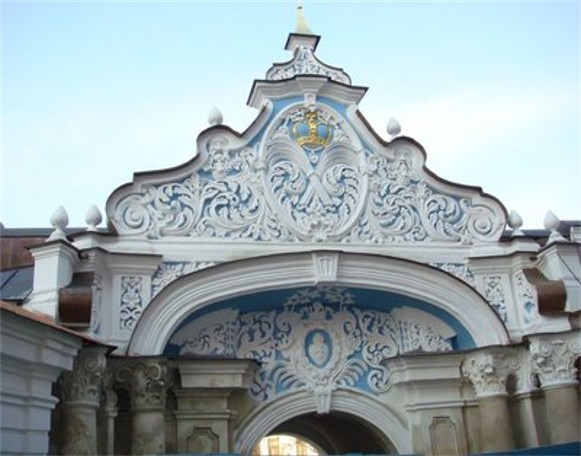 Image -- The Zaborovsky Gate (tympanum).