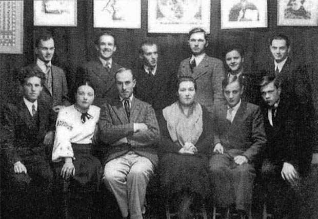 Image -- Members of the Zarevo artists group (Cracow, 1935).