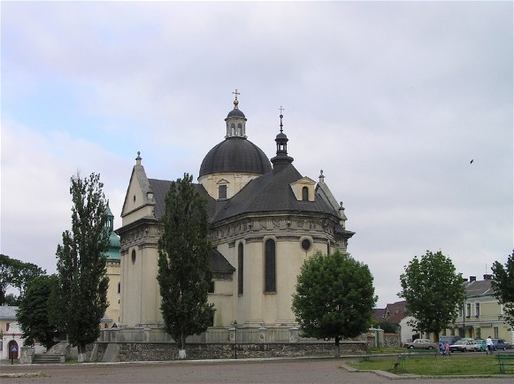 Image -- Saint Lawrence Church in Zhovkva, Lviv oblast.