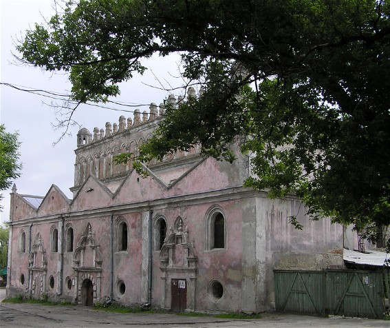 Image - A synagogue in Zhovkva, Lviv oblast.